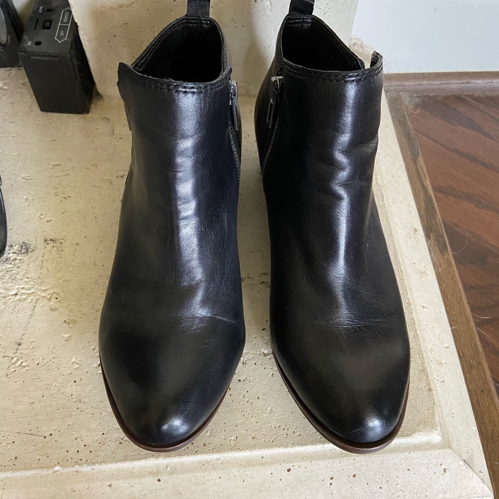 Lucky Brand Women’s Sz 8W Black Leather Basel Ankle Booties